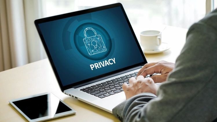 Chrome : le correcteur orthographique amélioré envoie vos mots de passe à Google